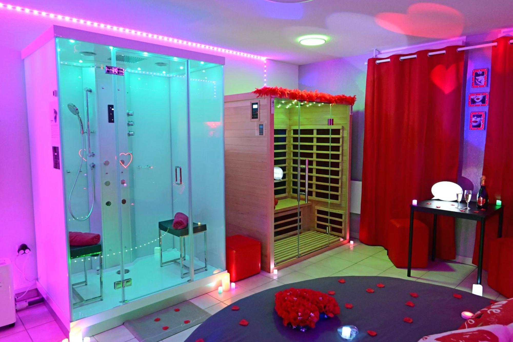 ביסקארוס Love Room A Deux Pas De L'Ocean Avec Hammam, Sauna Et Bain A 2 :-) מראה חיצוני תמונה