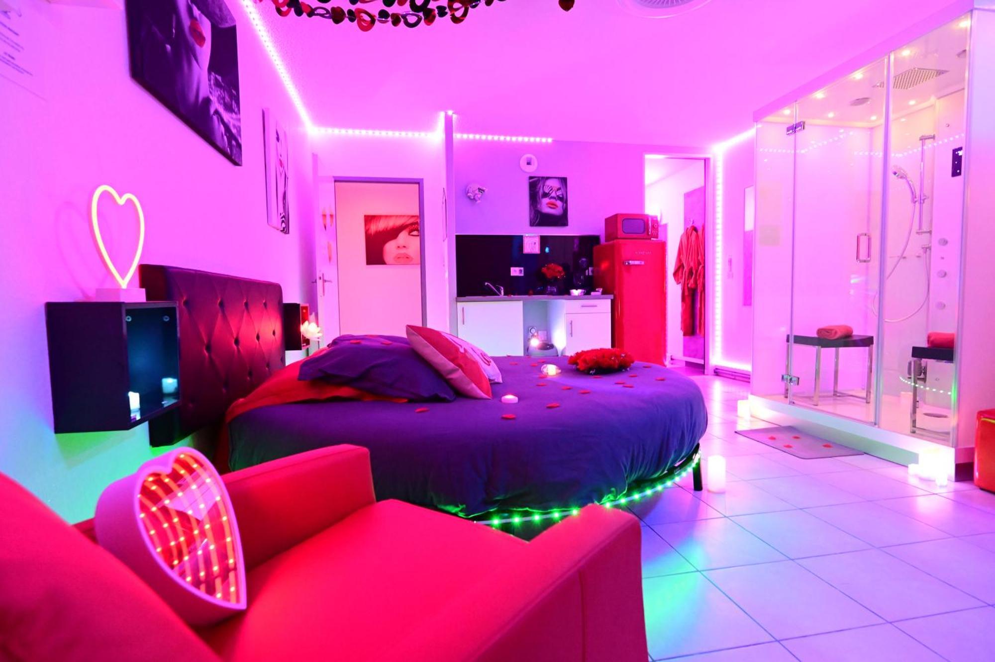 ביסקארוס Love Room A Deux Pas De L'Ocean Avec Hammam, Sauna Et Bain A 2 :-) מראה חיצוני תמונה