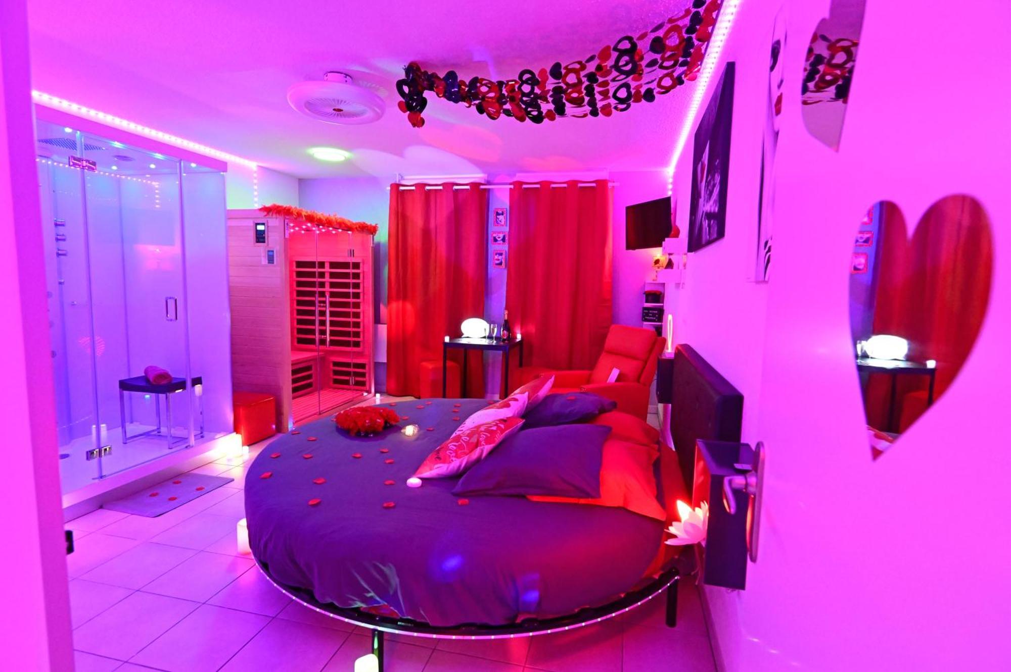 ביסקארוס Love Room A Deux Pas De L'Ocean Avec Hammam, Sauna Et Bain A 2 :-) מראה חיצוני תמונה