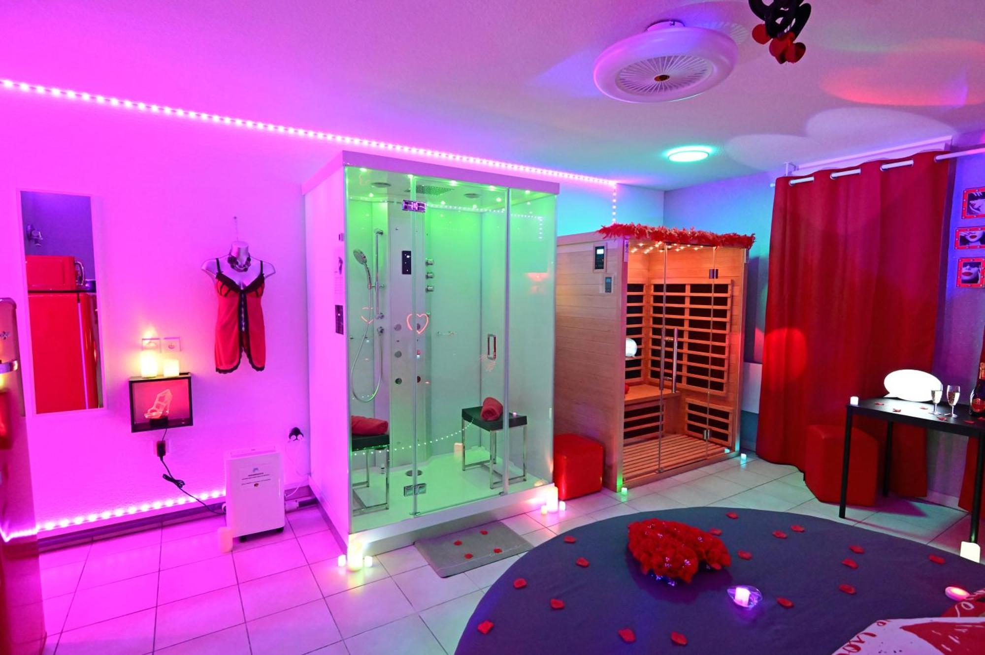 ביסקארוס Love Room A Deux Pas De L'Ocean Avec Hammam, Sauna Et Bain A 2 :-) מראה חיצוני תמונה