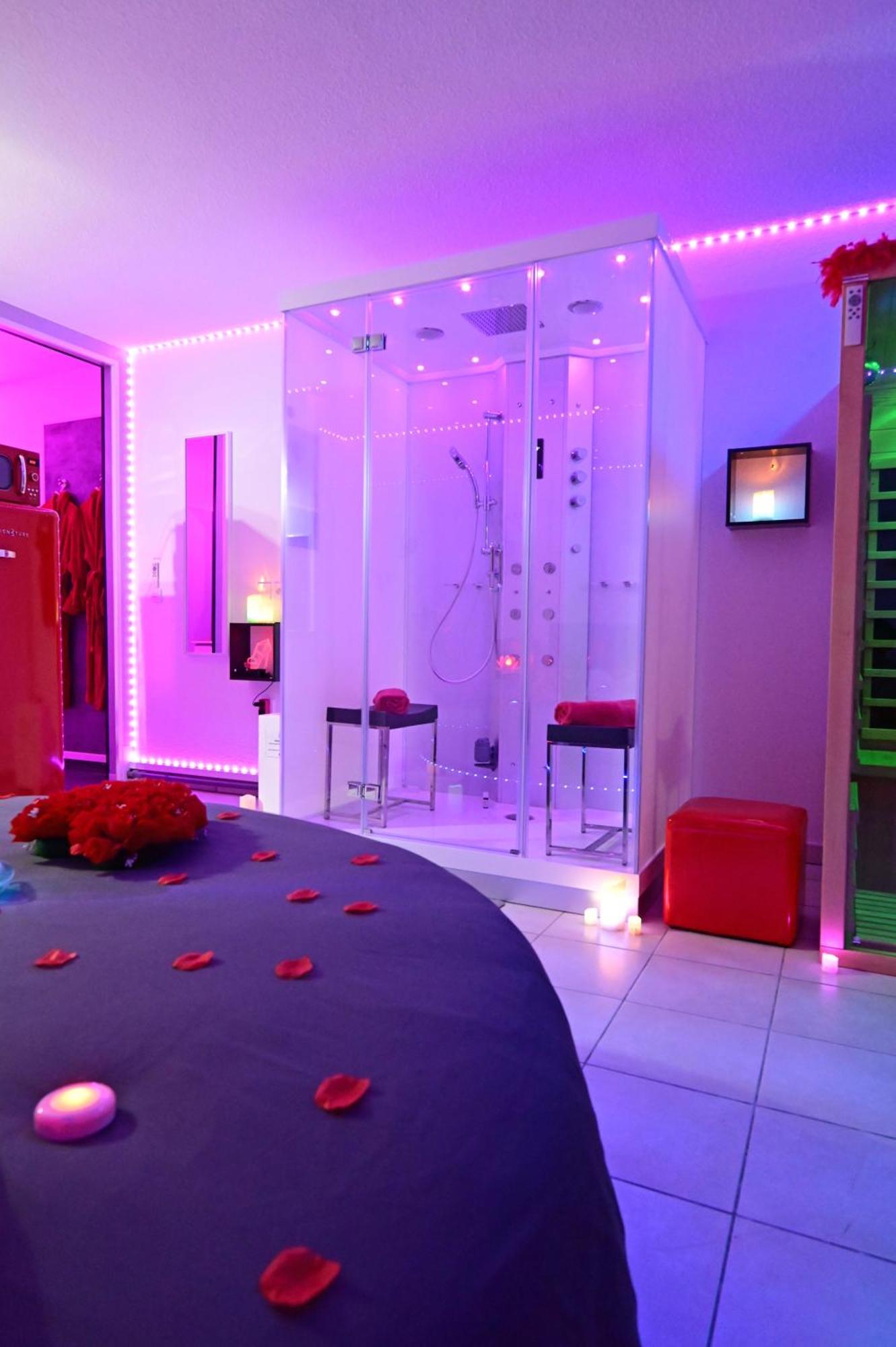 ביסקארוס Love Room A Deux Pas De L'Ocean Avec Hammam, Sauna Et Bain A 2 :-) מראה חיצוני תמונה