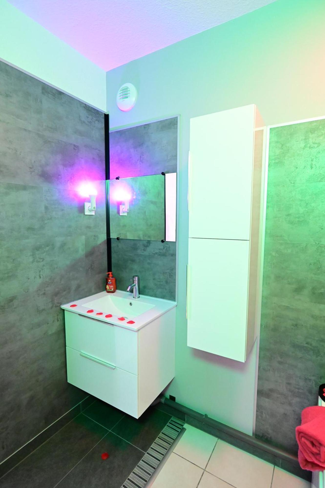 ביסקארוס Love Room A Deux Pas De L'Ocean Avec Hammam, Sauna Et Bain A 2 :-) מראה חיצוני תמונה
