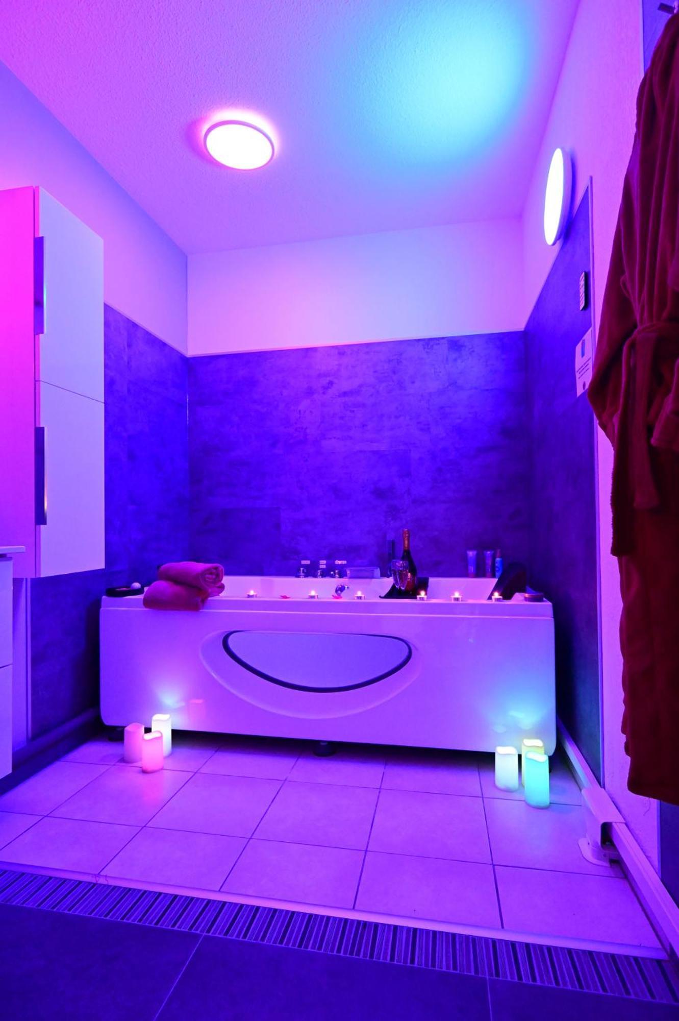 ביסקארוס Love Room A Deux Pas De L'Ocean Avec Hammam, Sauna Et Bain A 2 :-) מראה חיצוני תמונה